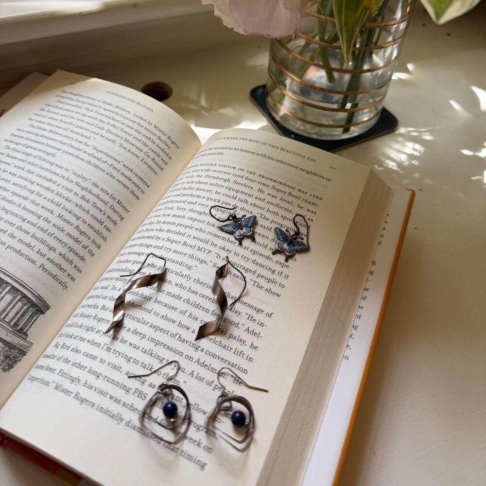 Silver dangle earring set